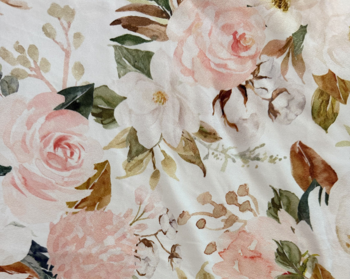 Magnolia Gown and Blanket Set
